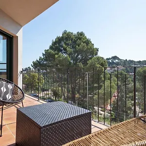 https://precioso-apartamento-en-begur-al-lado-de-la-playa-rac-de-pals.topcostabravahotels.com